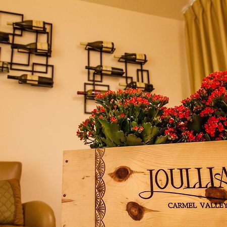 The Vendange Carmel Inn & Suites Ngoại thất bức ảnh