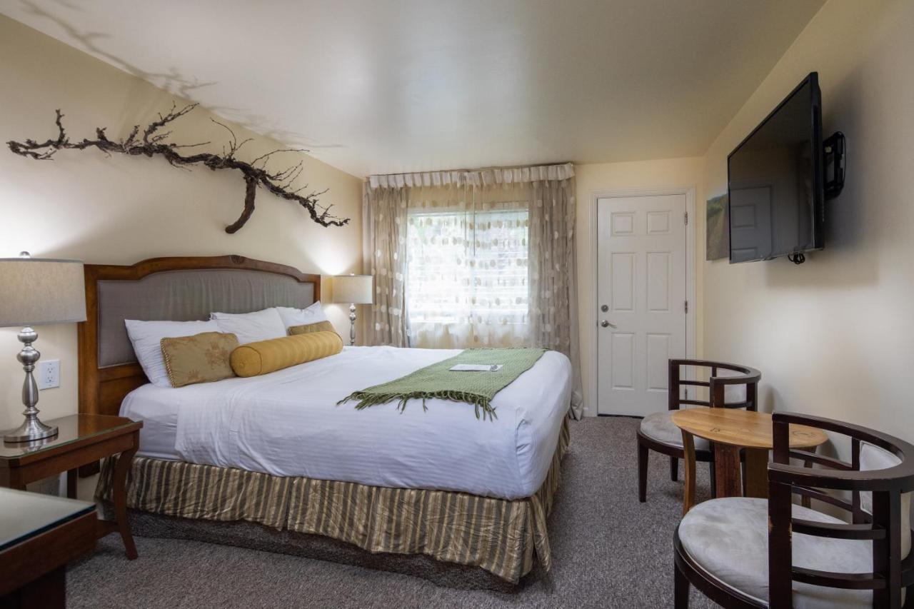 The Vendange Carmel Inn & Suites Ngoại thất bức ảnh