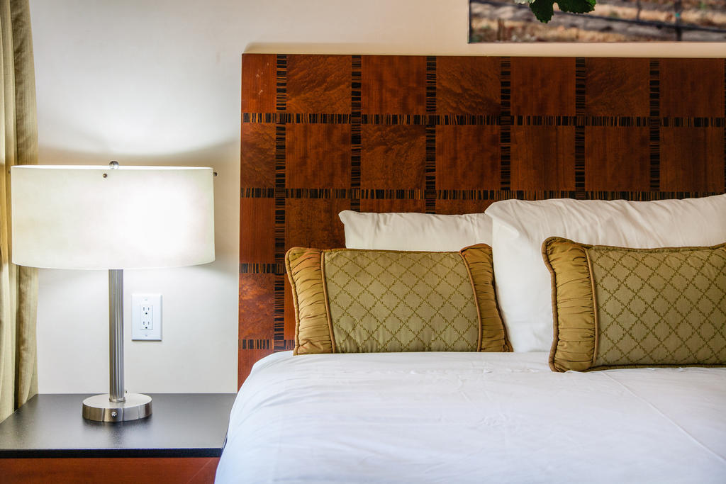 The Vendange Carmel Inn & Suites Phòng bức ảnh